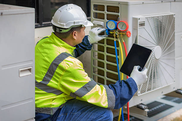 Professional Hvac Installation technician working in Rialto, CA